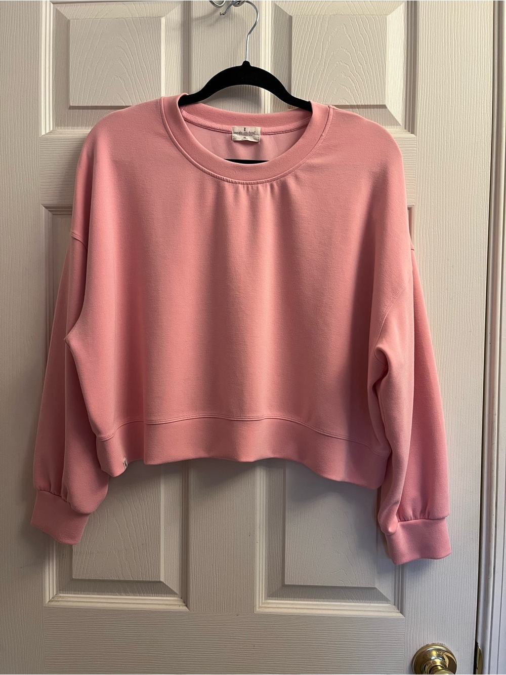 Simply Southern Women’s Pink Cropped Crew Sweatshirt Medium
